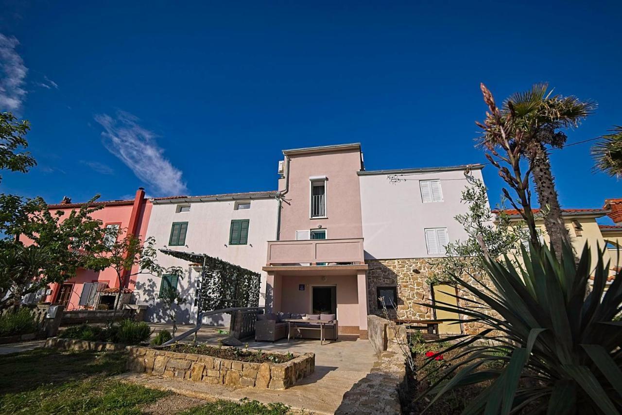 Holiday House Rab Kampor Exterior photo